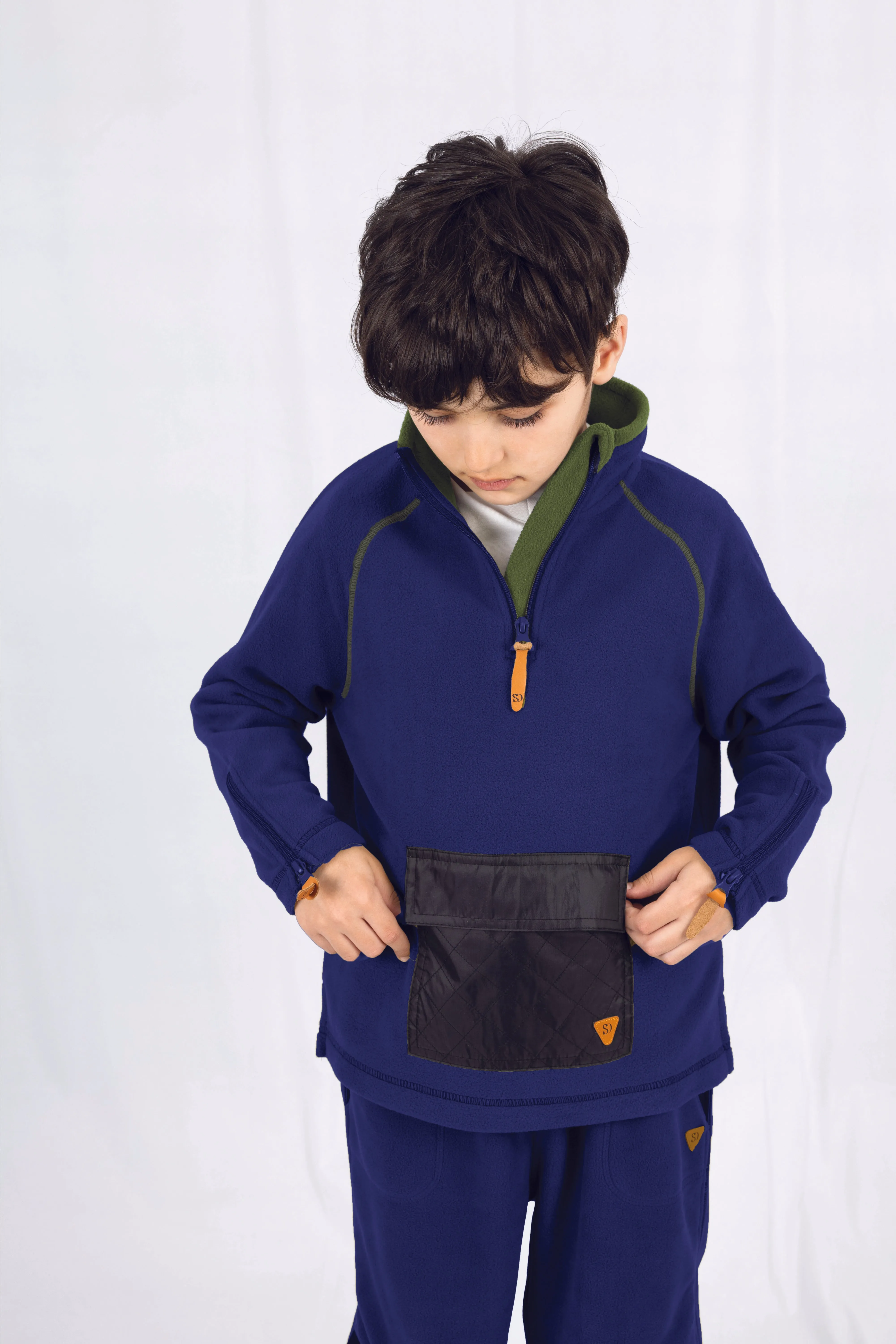 Adaptive Kids Pullover: Front Zipper, Cargo Pocket, Easy-Undressing Sleeves