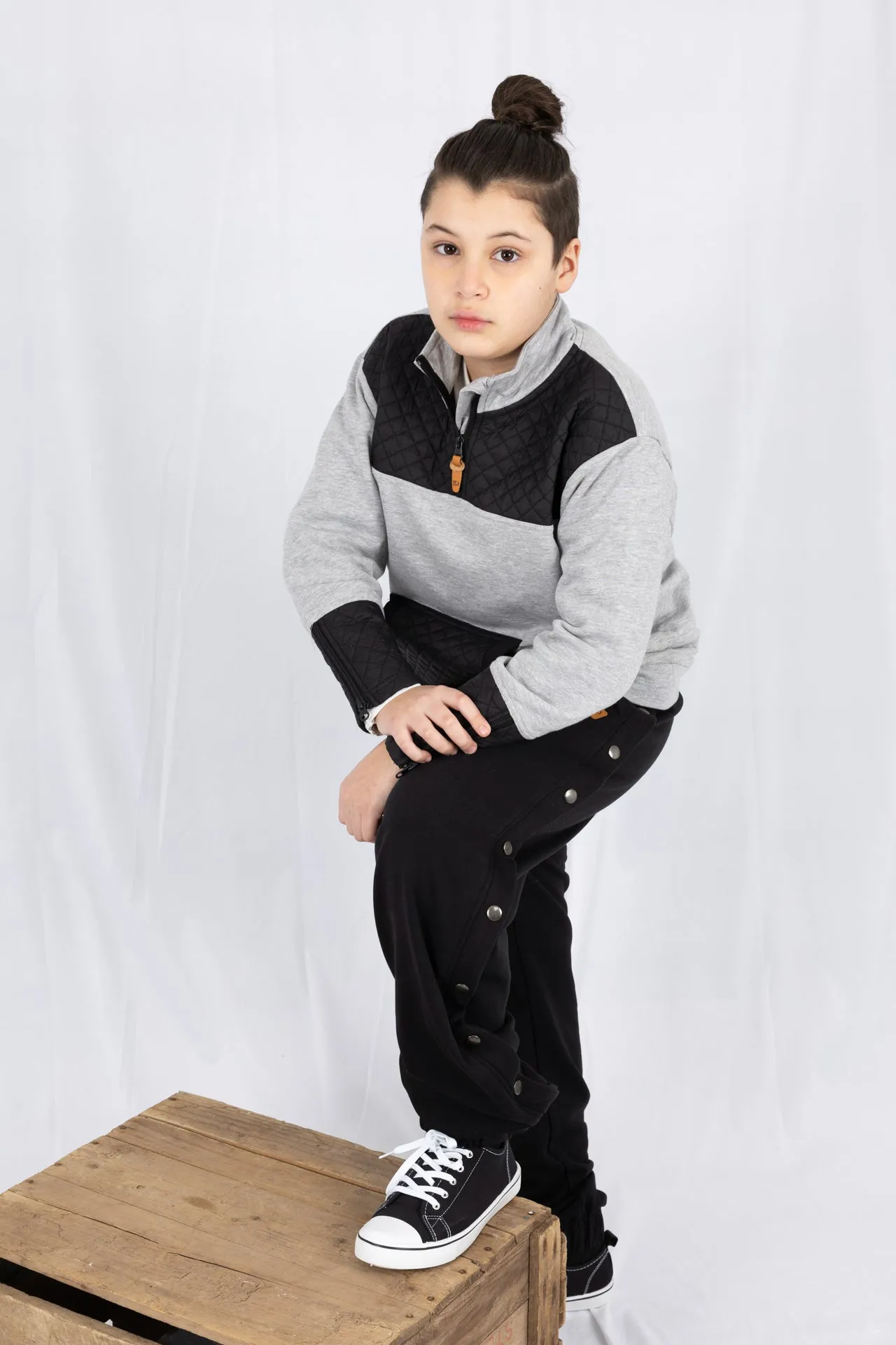 Adaptive Kids Unisex Sweatshirt: Front Zipper and Easy-Undressing Sleeves