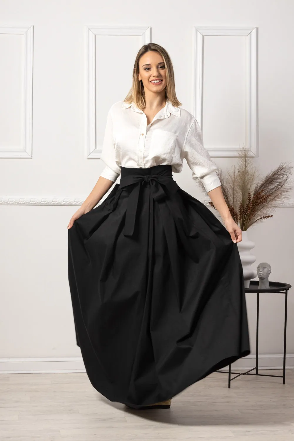 Black High Waist Pleated Maxi Skirt