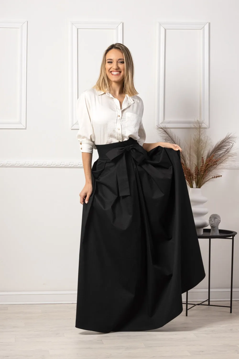 Black High Waist Pleated Maxi Skirt