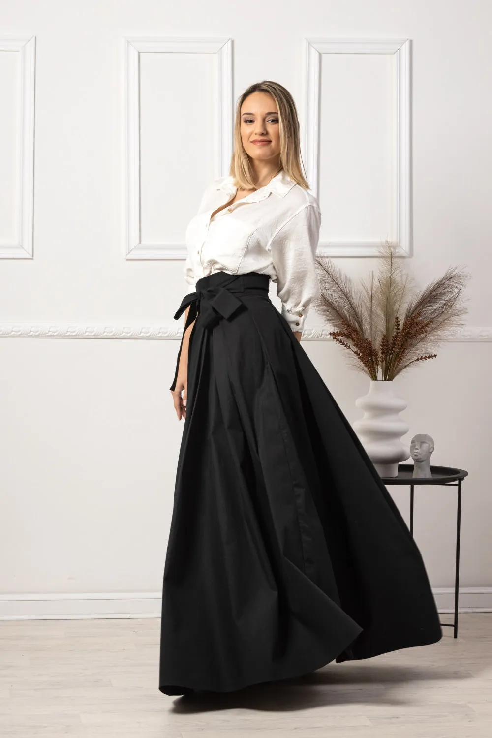 Black High Waist Pleated Maxi Skirt