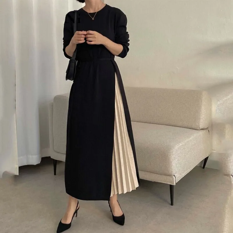 Casual Elegance Knitted Midi Dresses with Slit Style Accent