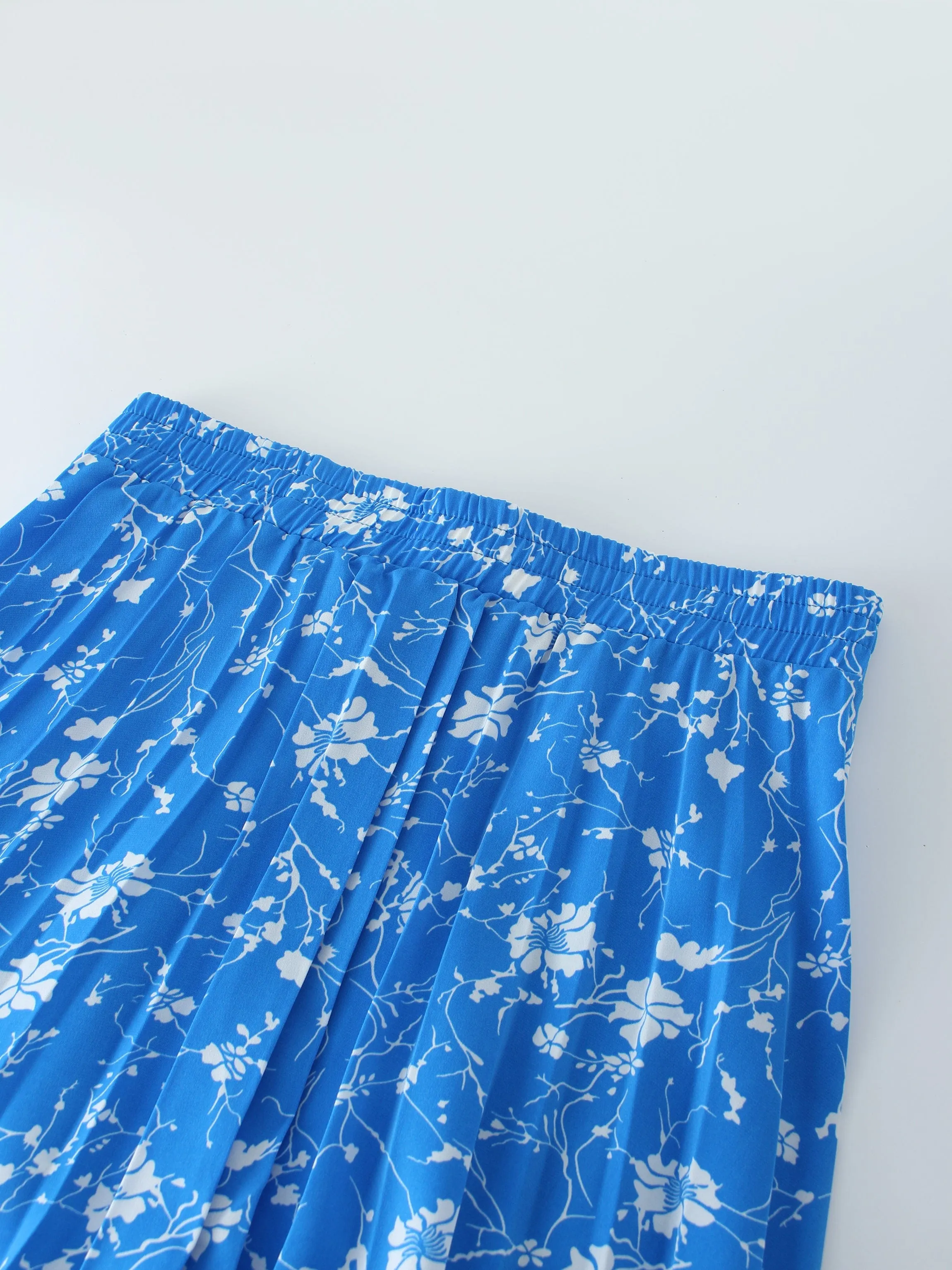 Covered Band Pleated Skirt 37"-Sky Blue Floral