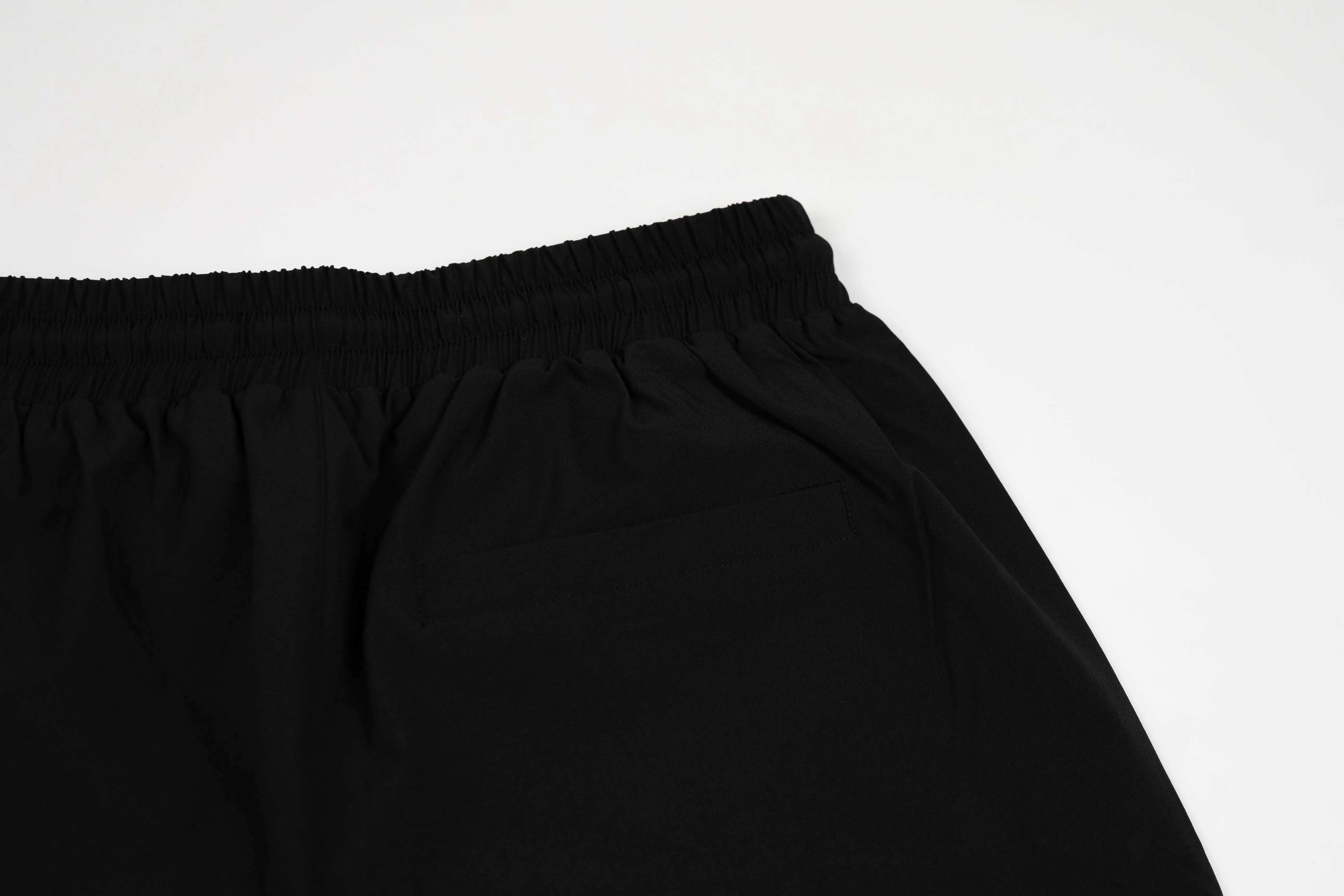 Division Shorts - Black / Gold