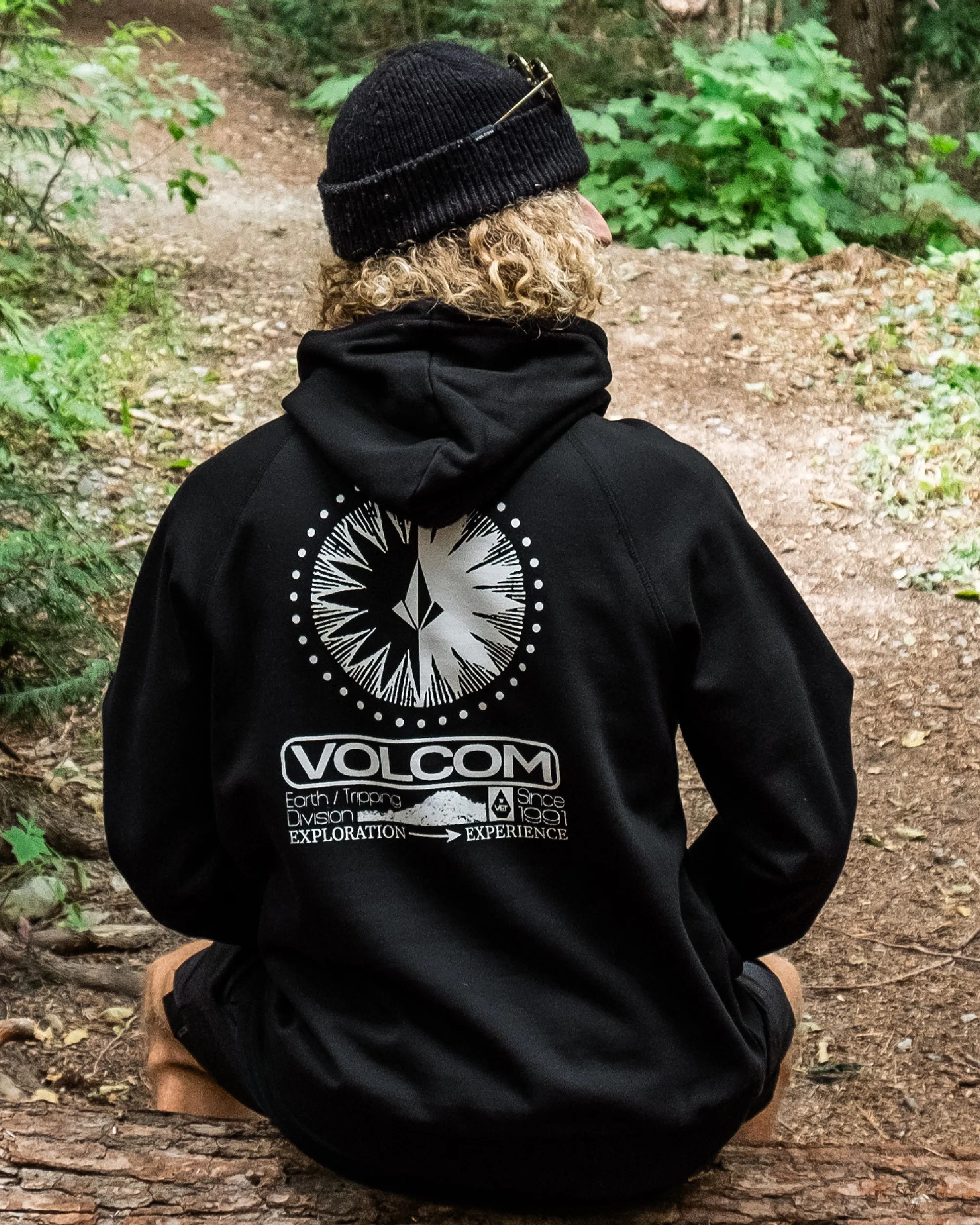 Outthere Pullover Hoodie - Black