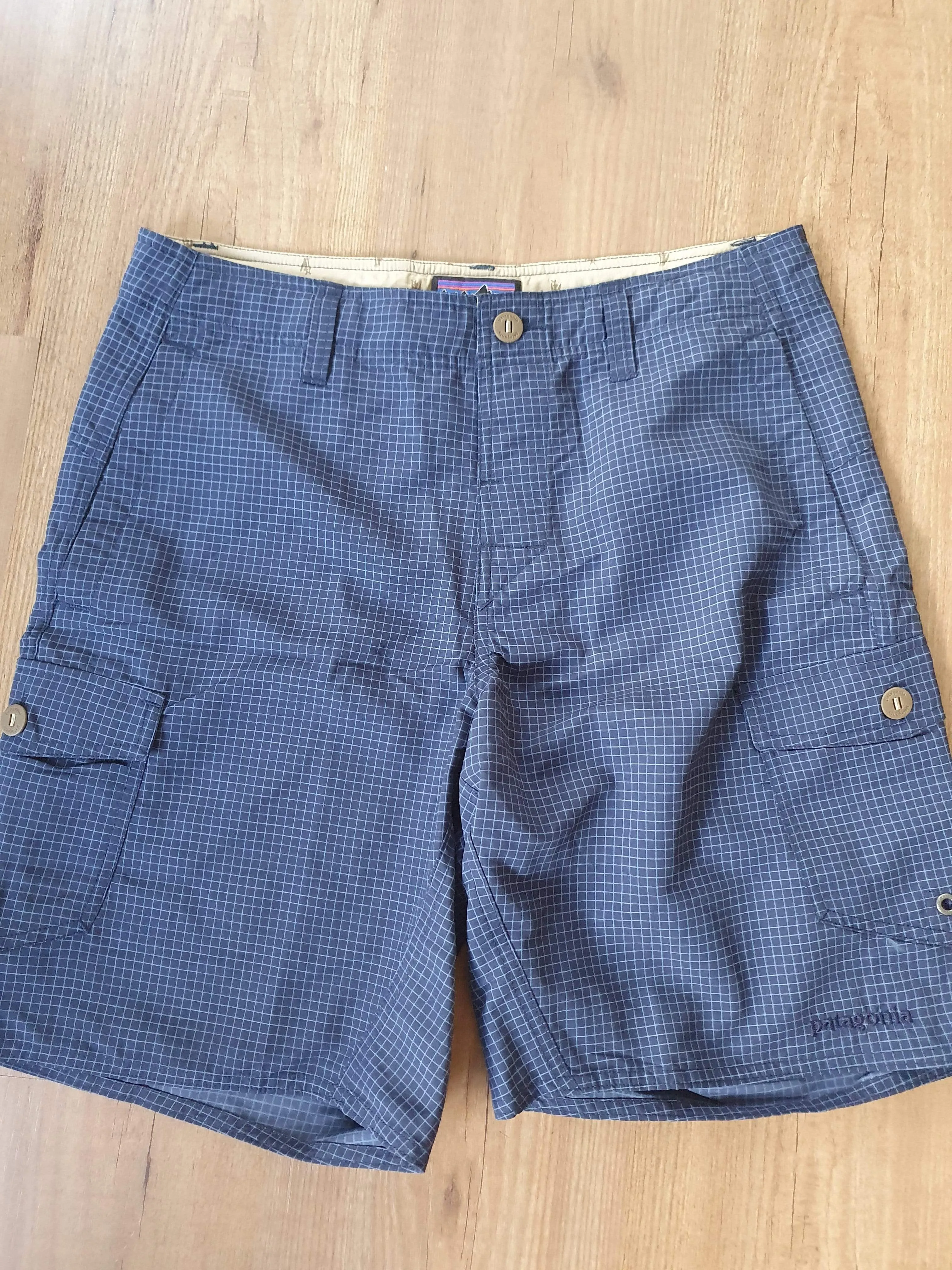 Patagonia Wavefarer Cargo Shorts 20 Inches