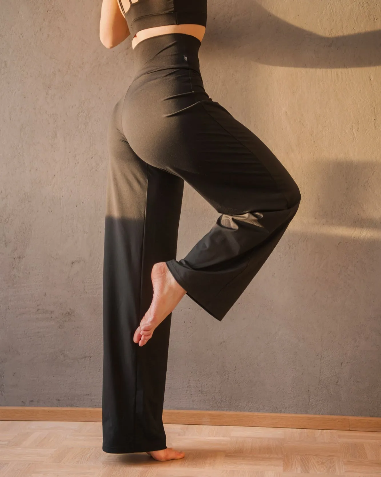 PRE-ORDER: Elara Pants