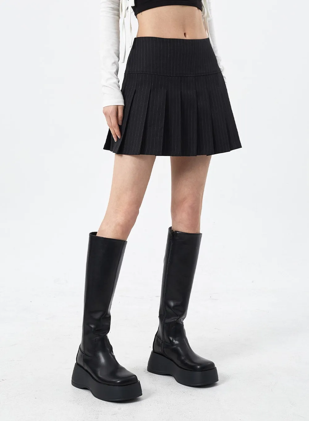 Stripe Pattern Pleated Mini Skirt CM310