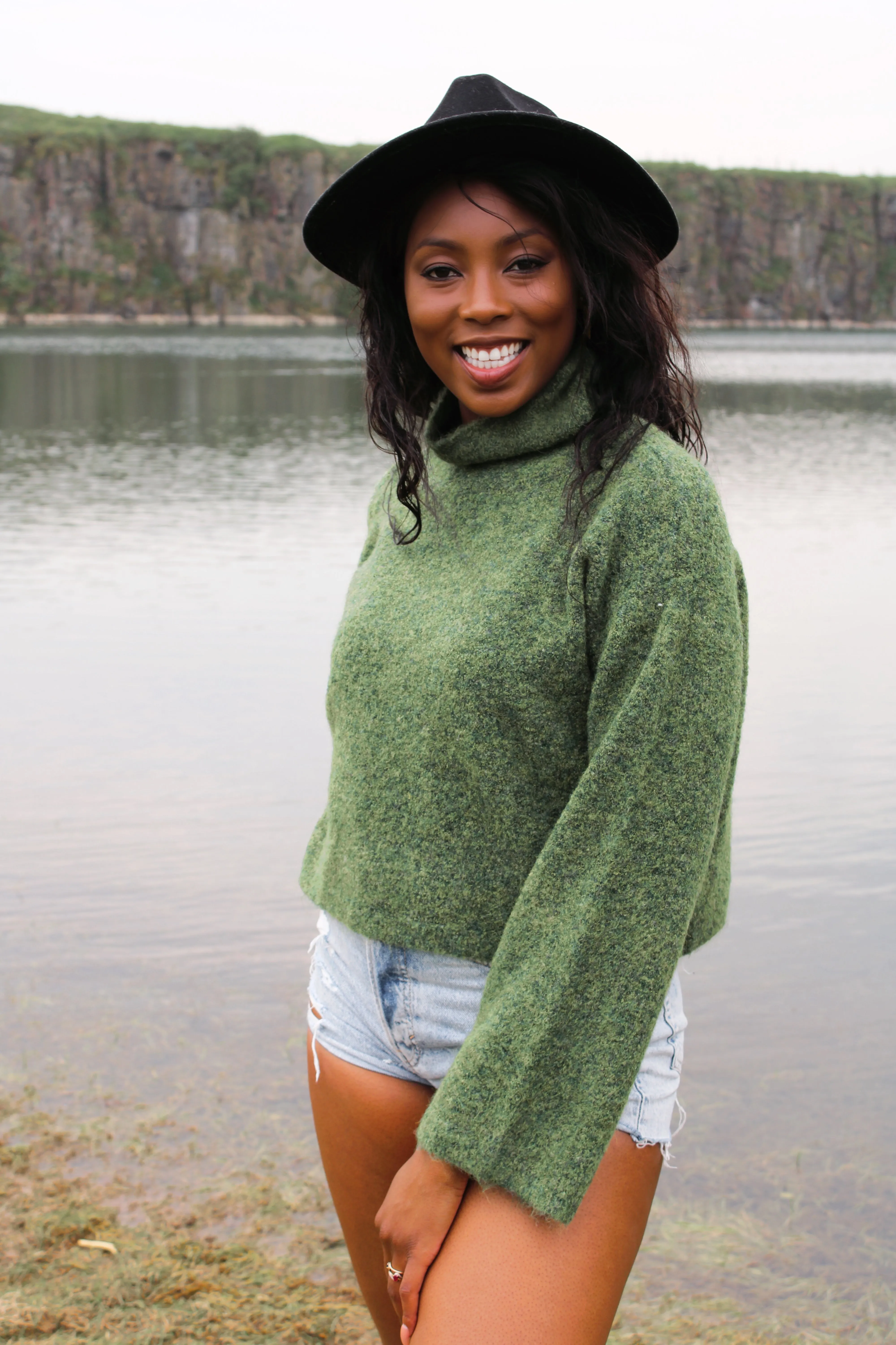 The Sienna Sweater in Alpaca Wool/Boucle in Kiwi Green