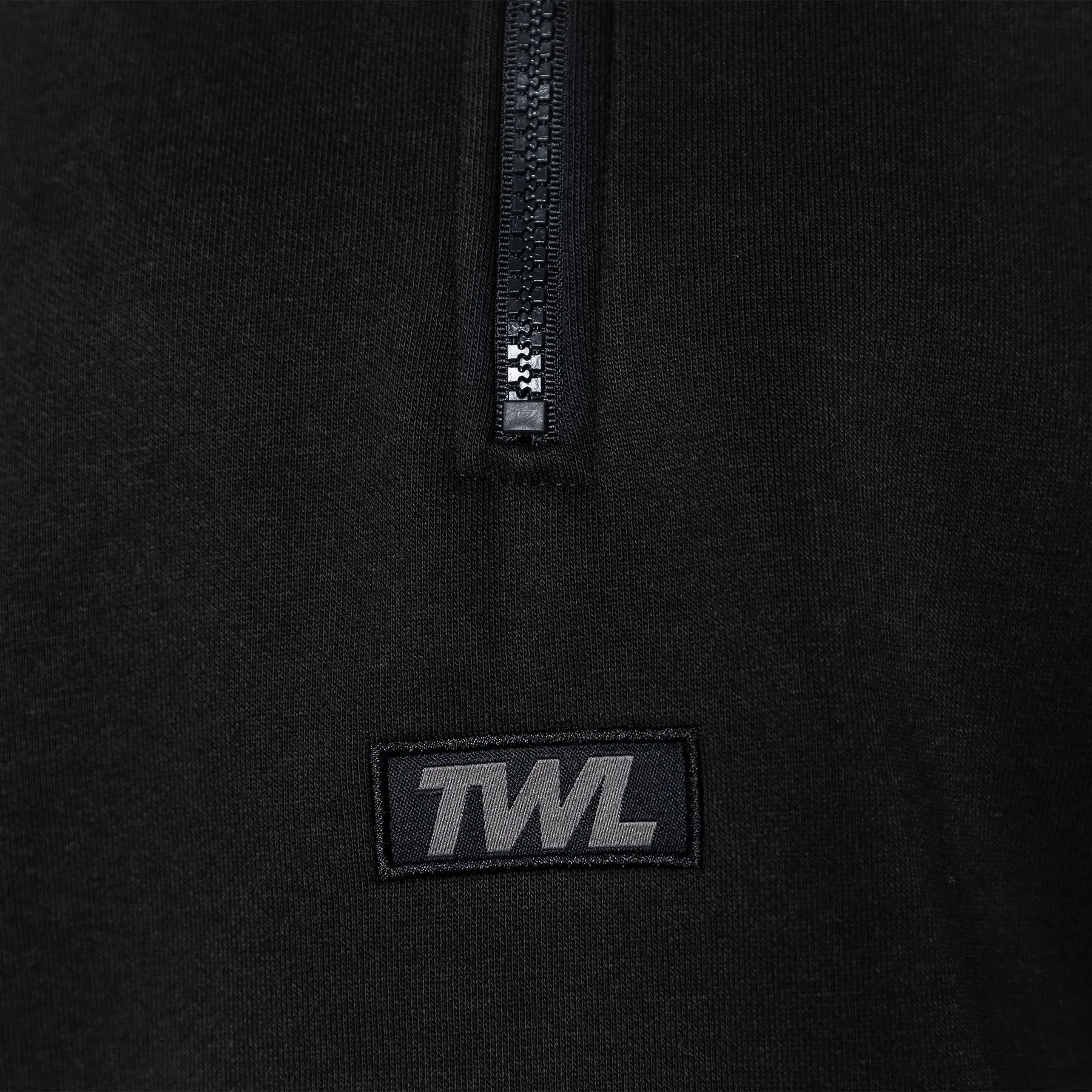 TWL - ALTITUDE 1/4 ZIP SWEATER - BLACK