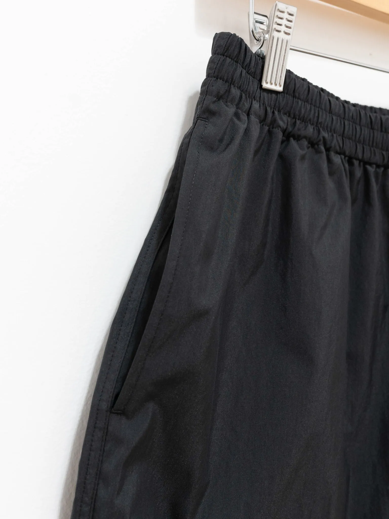 Washed Cotton Nylon Weather Easy Shorts - Black